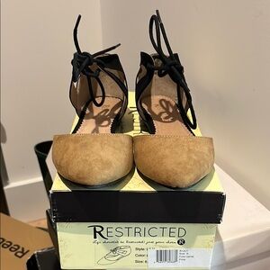 Restricted Women's Tan and Black Shoes